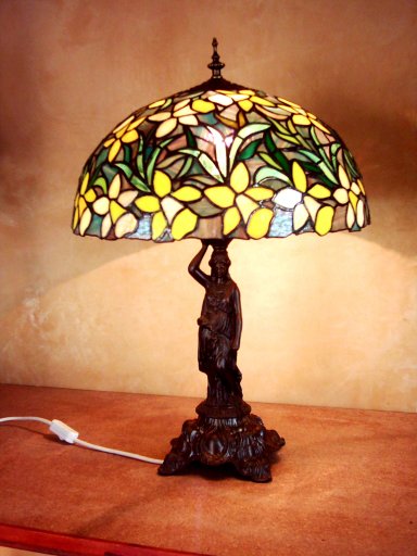 Daffodil Mould Stained Glass Lamp