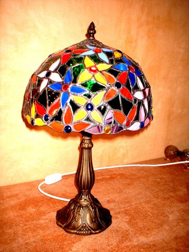 Small Flower Mould Stained Glass Lamp